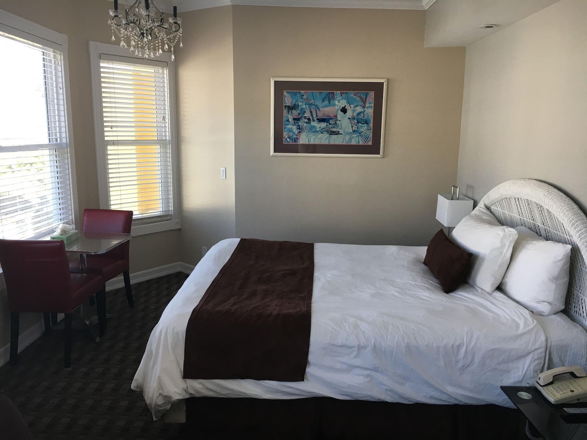 Glenmore Plaza Hotel Avalon Esterno foto