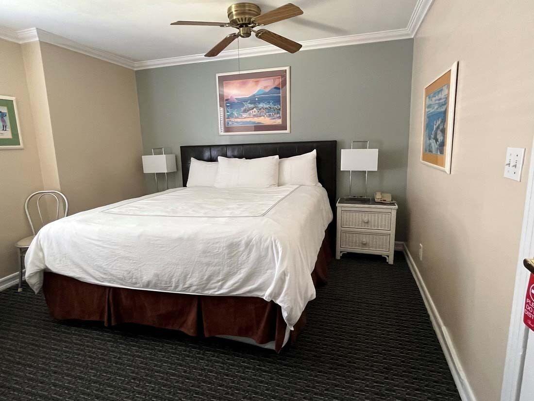 Glenmore Plaza Hotel Avalon Esterno foto