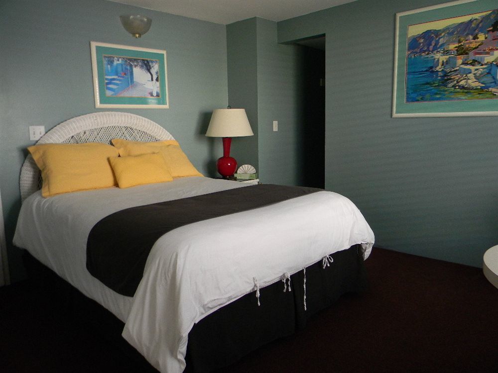 Glenmore Plaza Hotel Avalon Esterno foto
